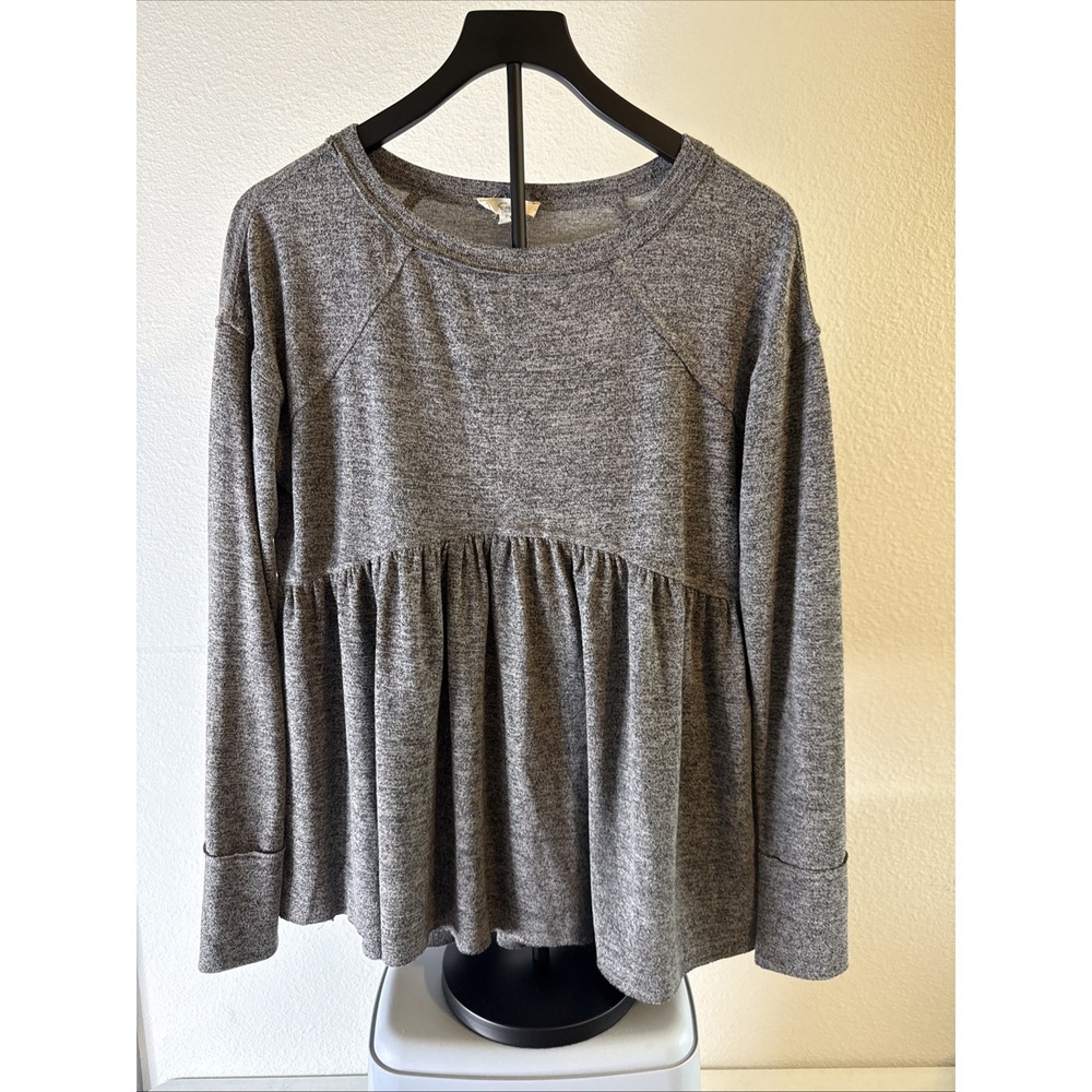 Easel Women's Tiered Blouse Long Sleeve Gray Size Small